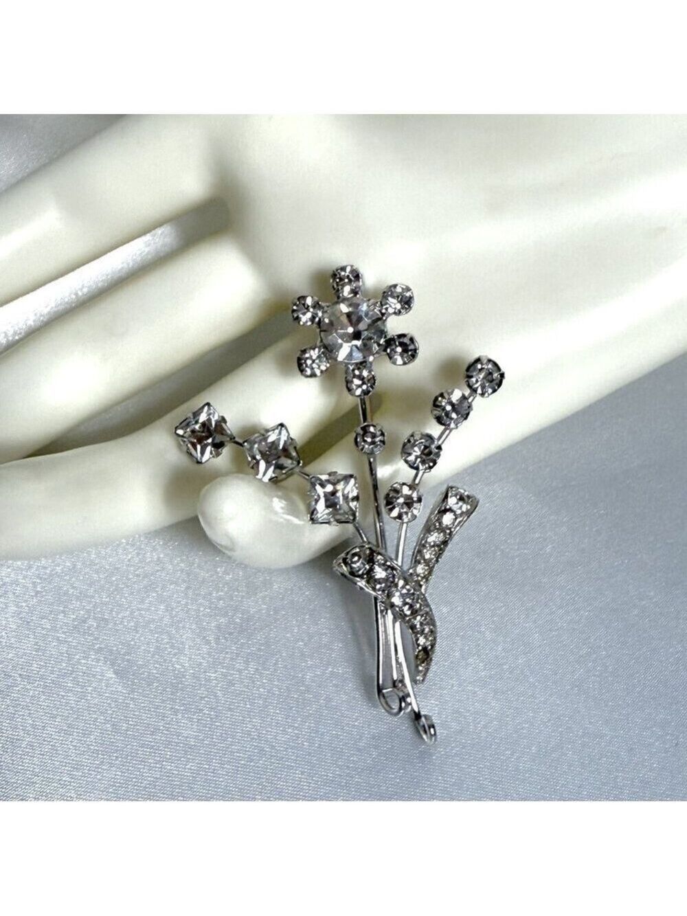 Vintage Floral Rhinestone Brooch Silver Tone 2.5 Inch